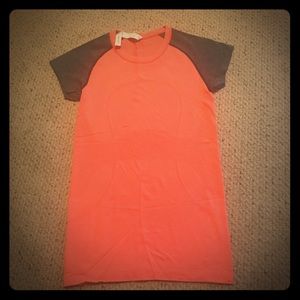 Lulu lemon short sleeve shirt