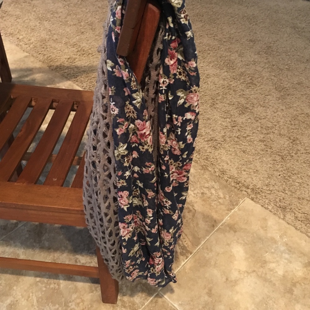 Infinity scarf