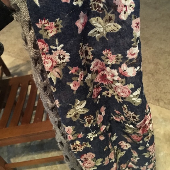 Infinity scarf - Picture 3 of 3