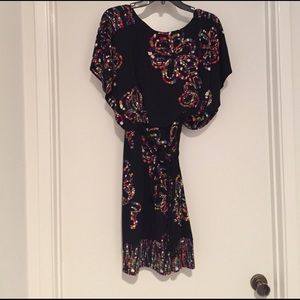 Beautiful little dress!