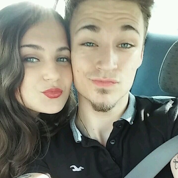 Meet your Posher, Corynne - Picture 1 of 1