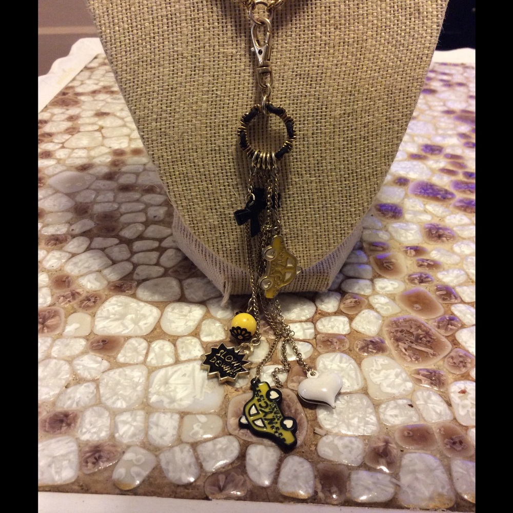 RARE Betsey Johnson Taxi Charm Necklace!