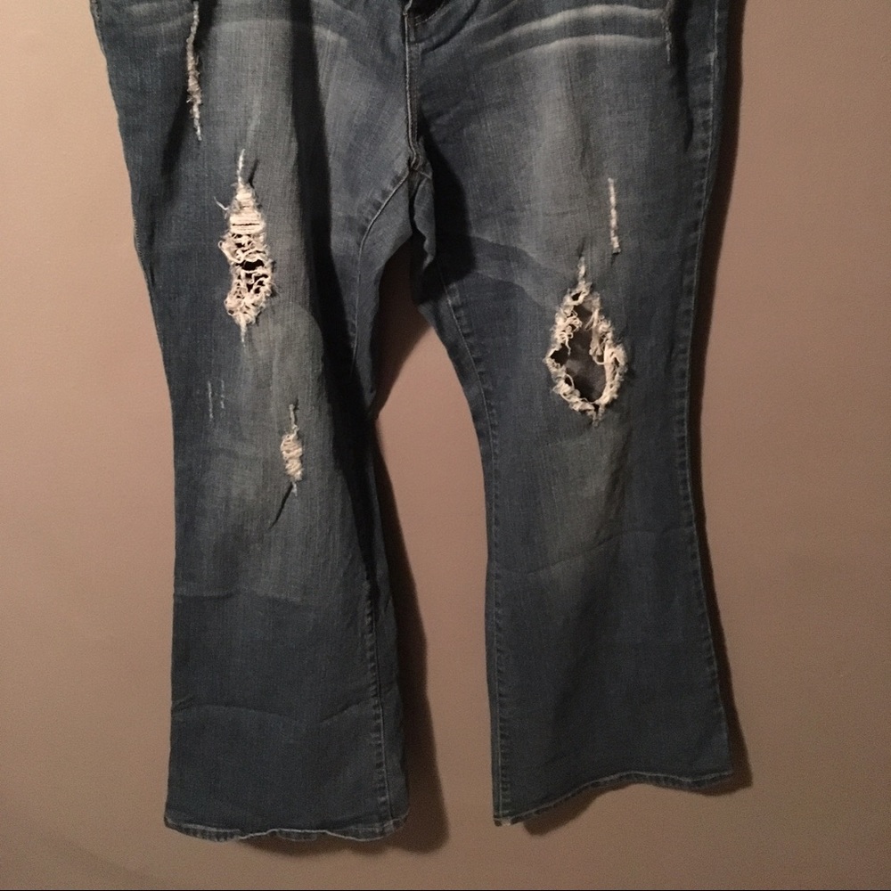 Jeans - Picture 2 of 5