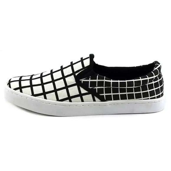 Wild Pair Black & White Checkered Loafer! NEW! - Picture 7 of 9