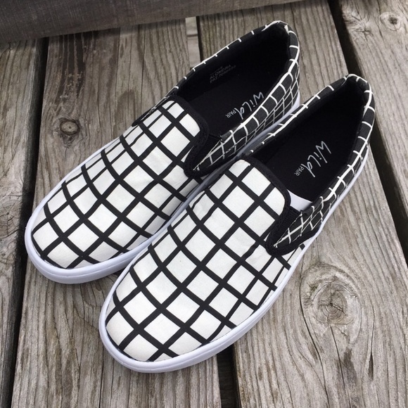 Wild Pair Black & White Checkered Loafer! NEW! - Picture 2 of 9