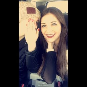 Meet your Posher, Kelly