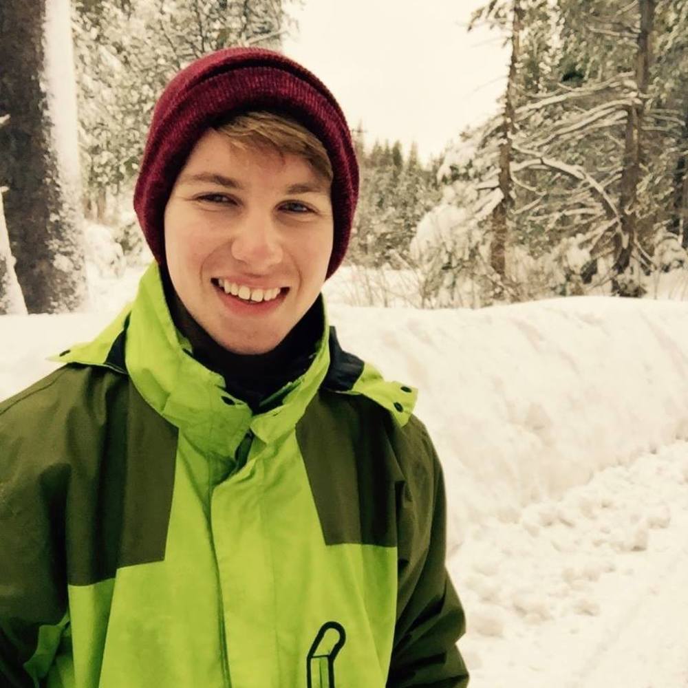 Meet your Posher, Vini