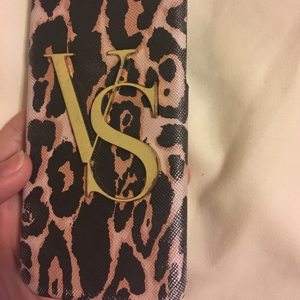 Victoria Secret I phone 6 Case. - Picture 4 of 4