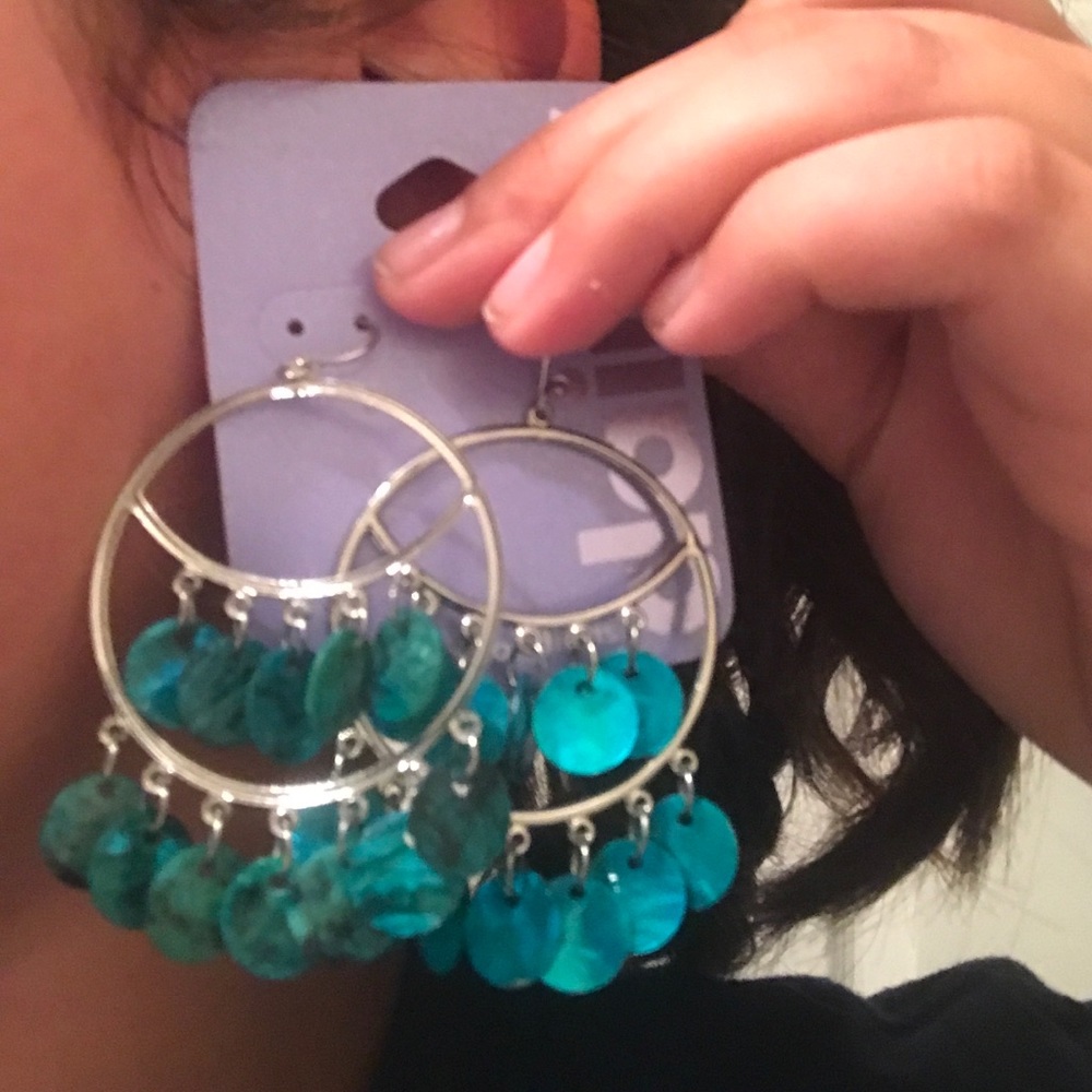 Hoops - Picture 2 of 2