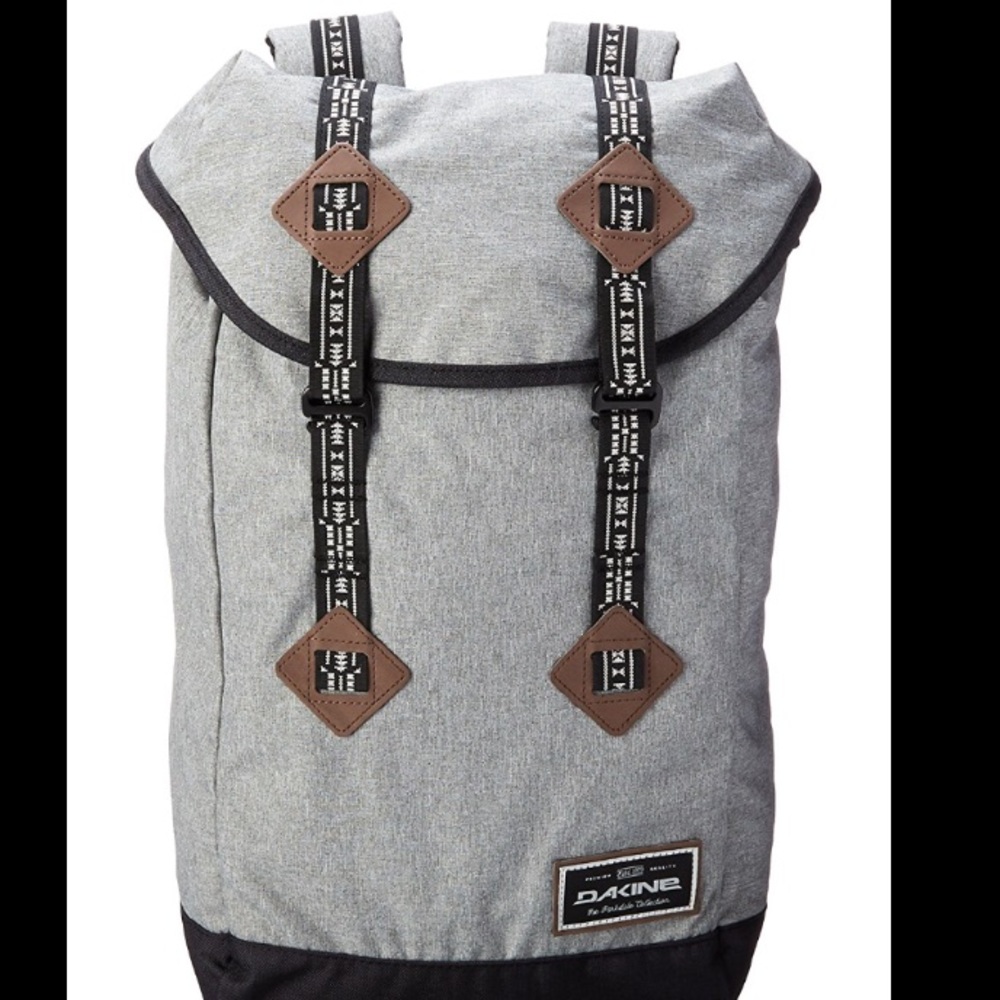 Dakine Trek Backpack