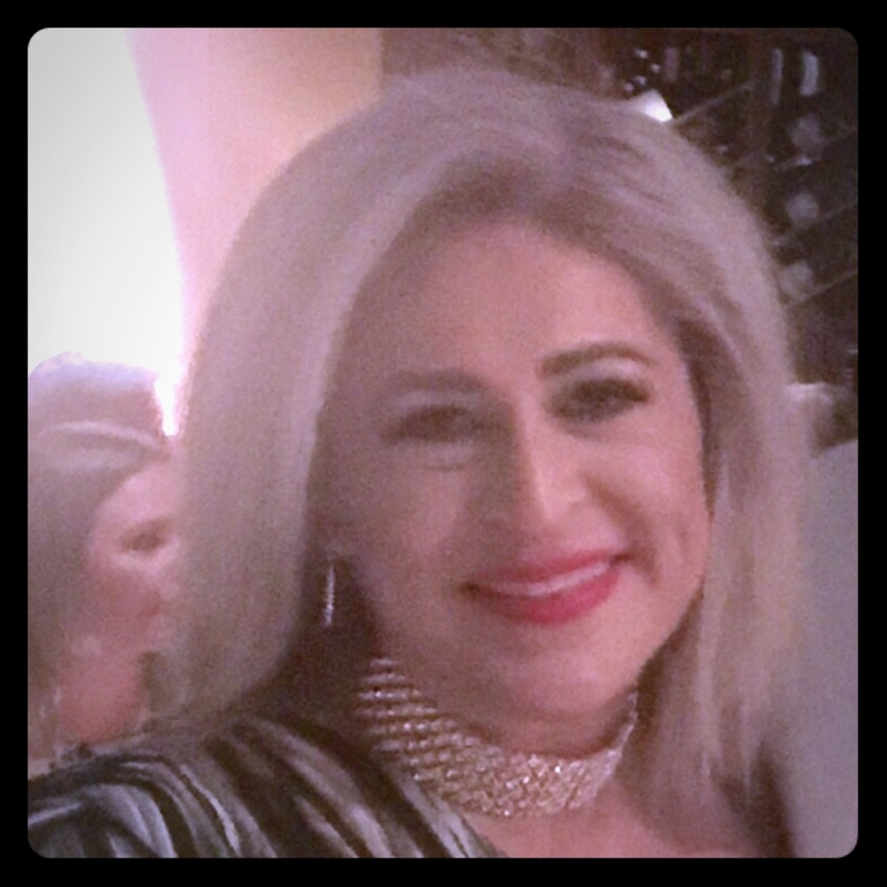 Meet your Posher, Lidia