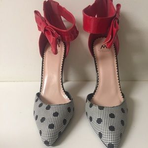 Pointed Toe Polka Dot with Bow Tie ankle strap