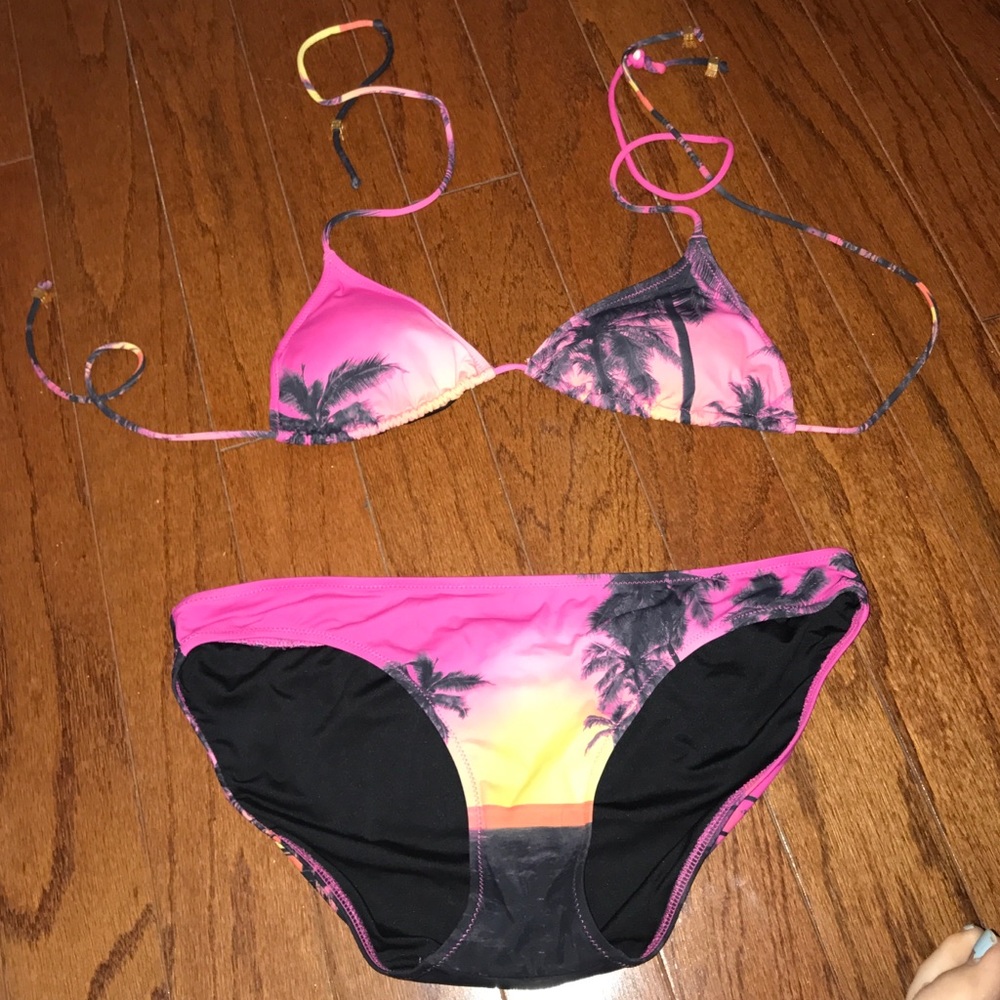 Pink swim wear