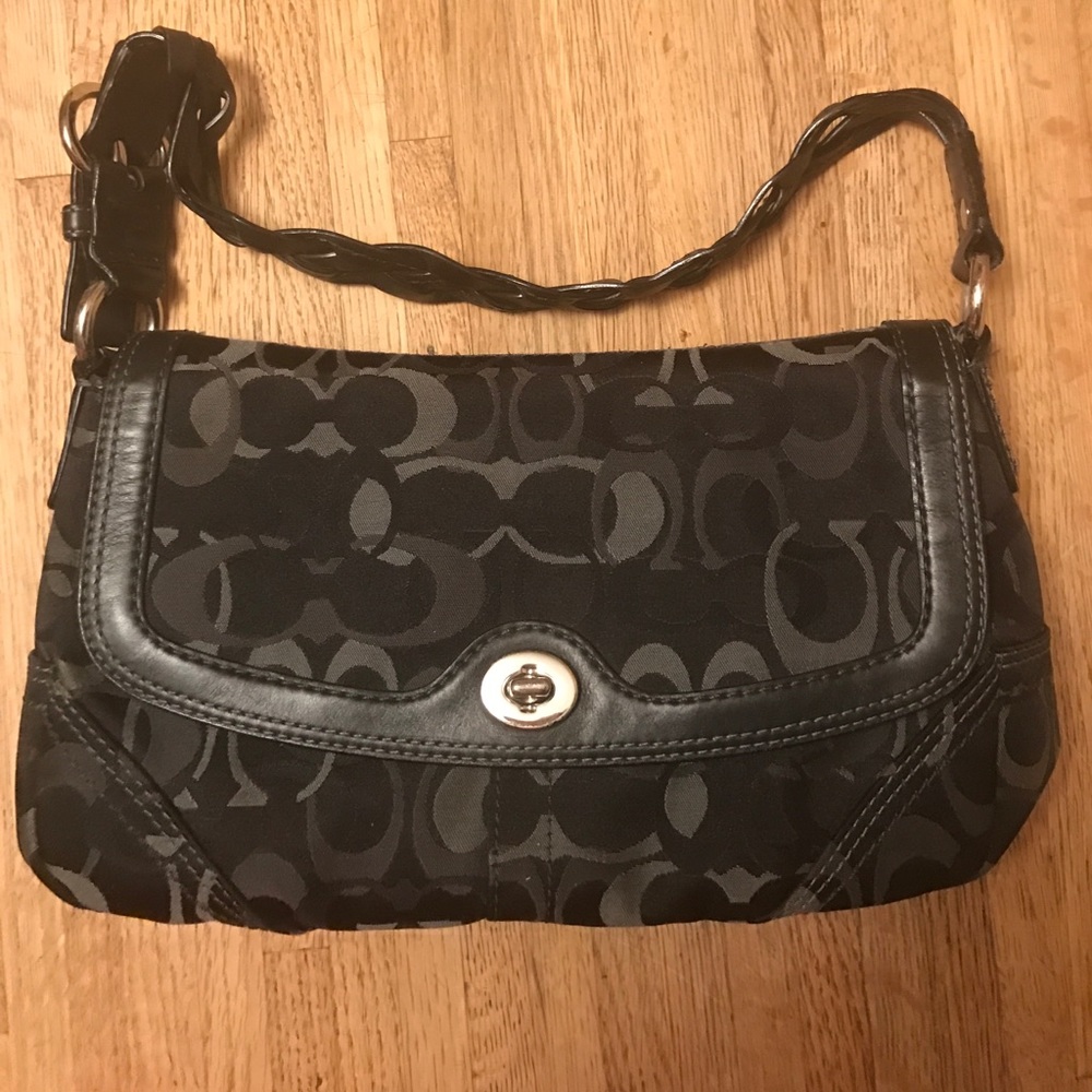 Black coach bag. Like new condition