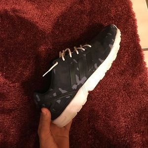 Selling need money and good shoe