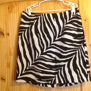 Darling Zebra Skirt 18 petite