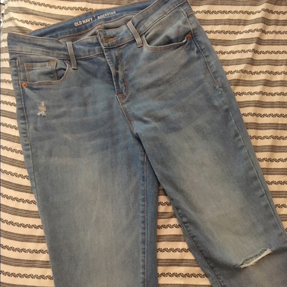 Sz 6 Old Navy Rockstar skinny Jeans