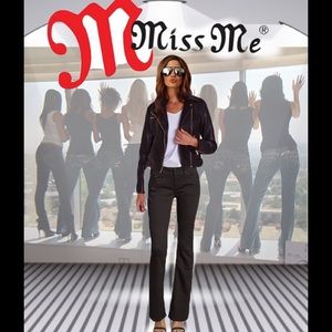💋Miss Me💋NWOT Black Jeweled Boot Cut Jeans Sz31