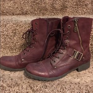 Guess boots