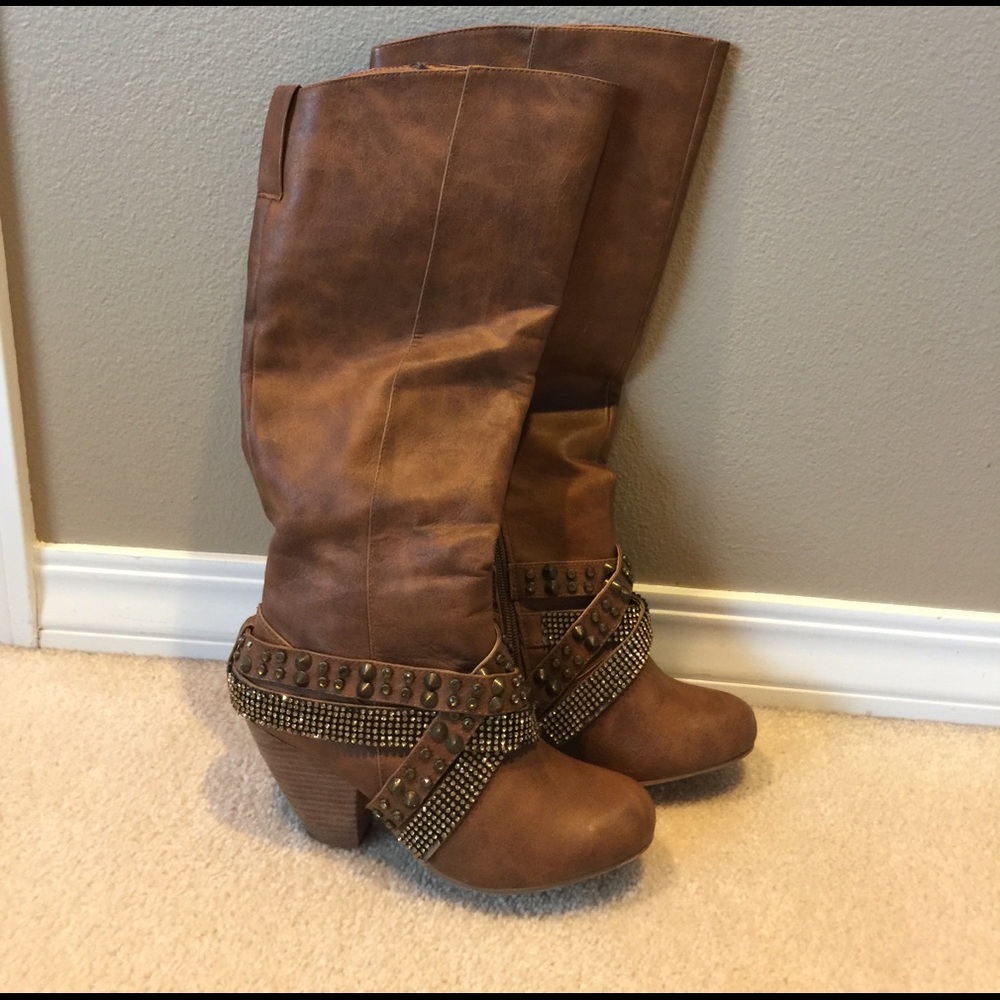 Not Rated boots