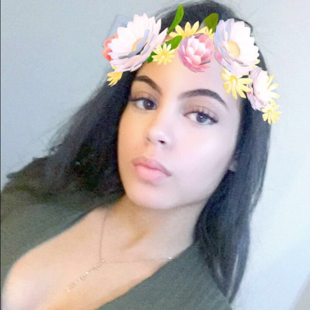 Meet your Posher, Melanie