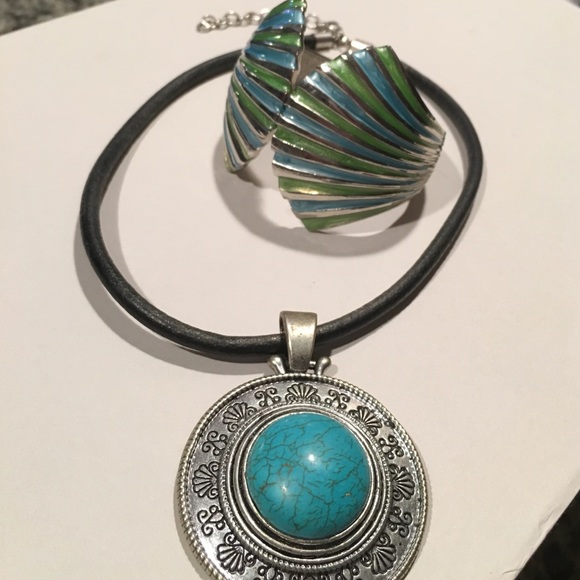 SOLD OUT - Picture 2 of 2