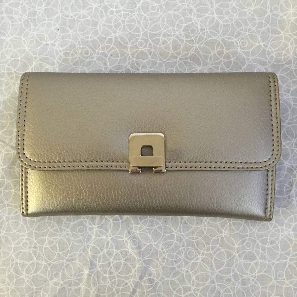 MOVING! MUST GO! wallet with checkbook sleeve