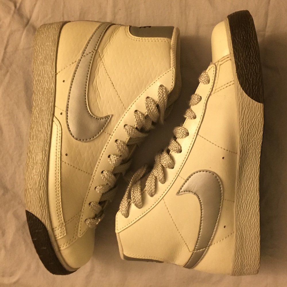 Tan Nike Blazers