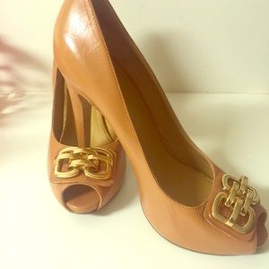 Tan Peep Toe with Gold Chain!