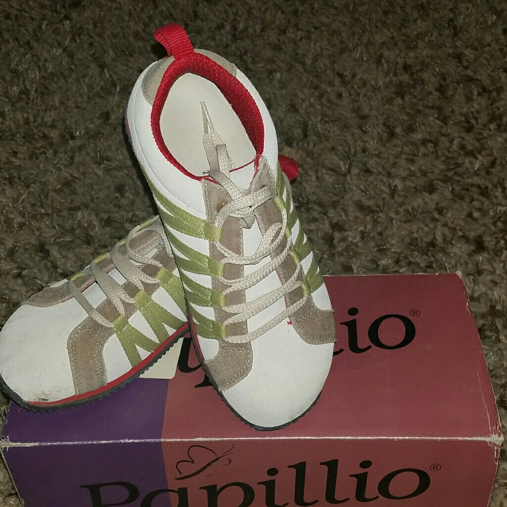Size 6. Papillio by Birkenstocks