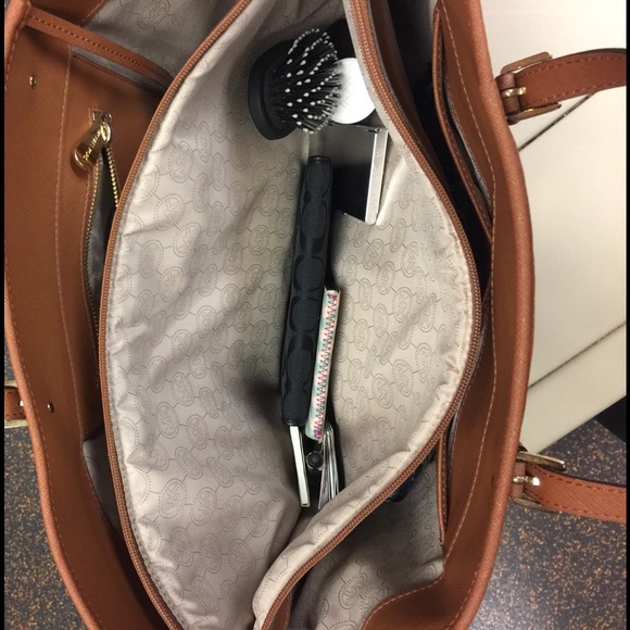 Michael Kors brown tote - Picture 2 of 6