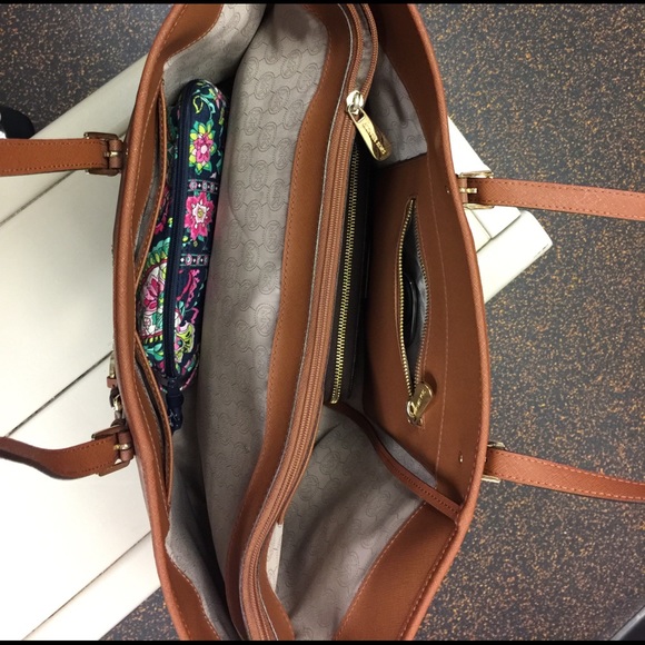 Michael Kors brown tote - Picture 3 of 6