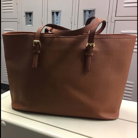 Michael Kors brown tote - Picture 6 of 6
