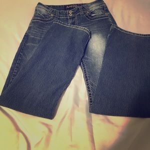 Boot cut jeans