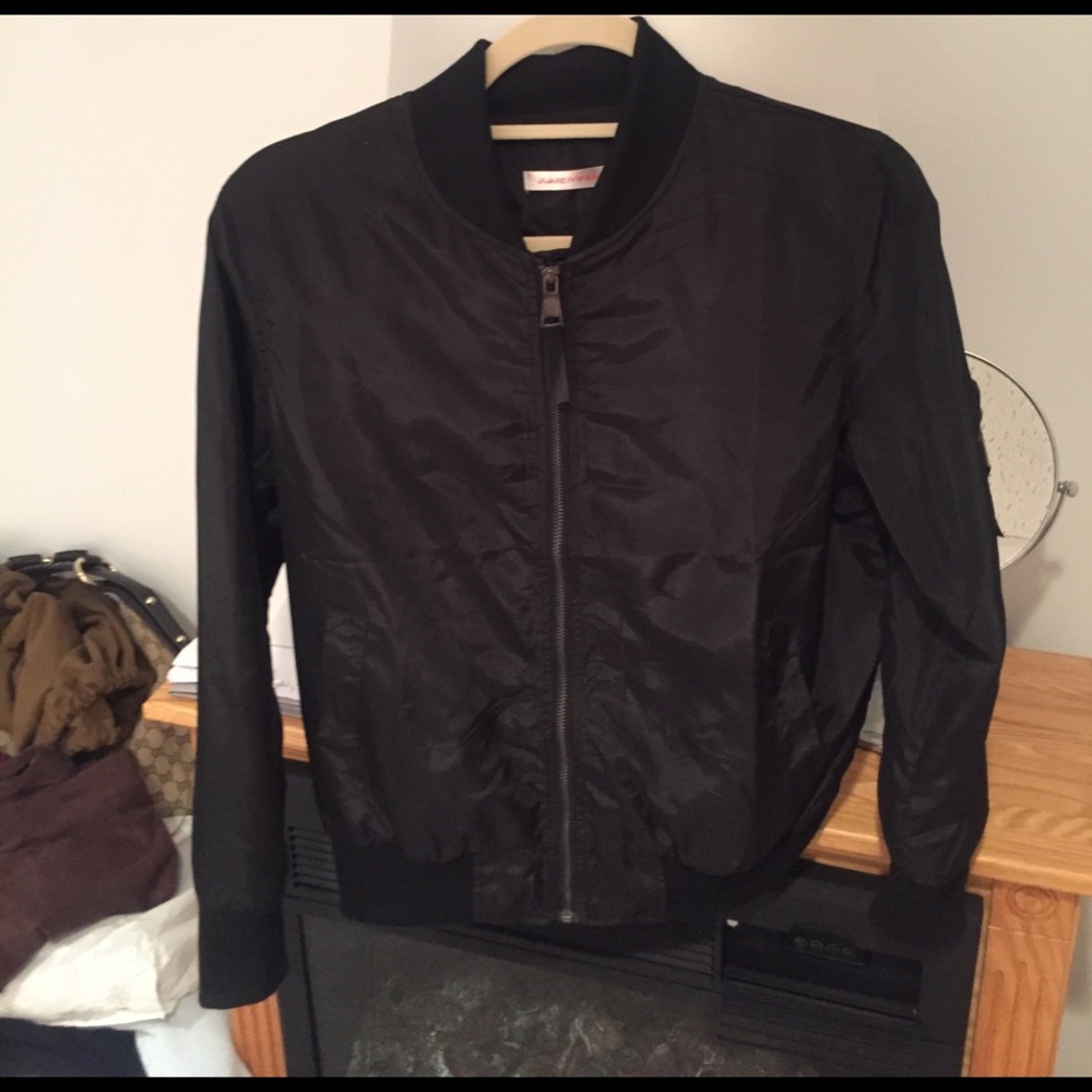 Black lightweight bomber jacket
