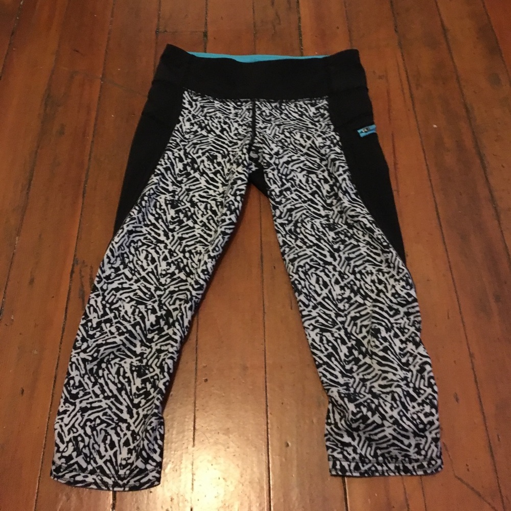 Lululemon Zebra Cropped Pants