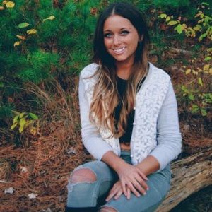 Meet your Posher, Brittni