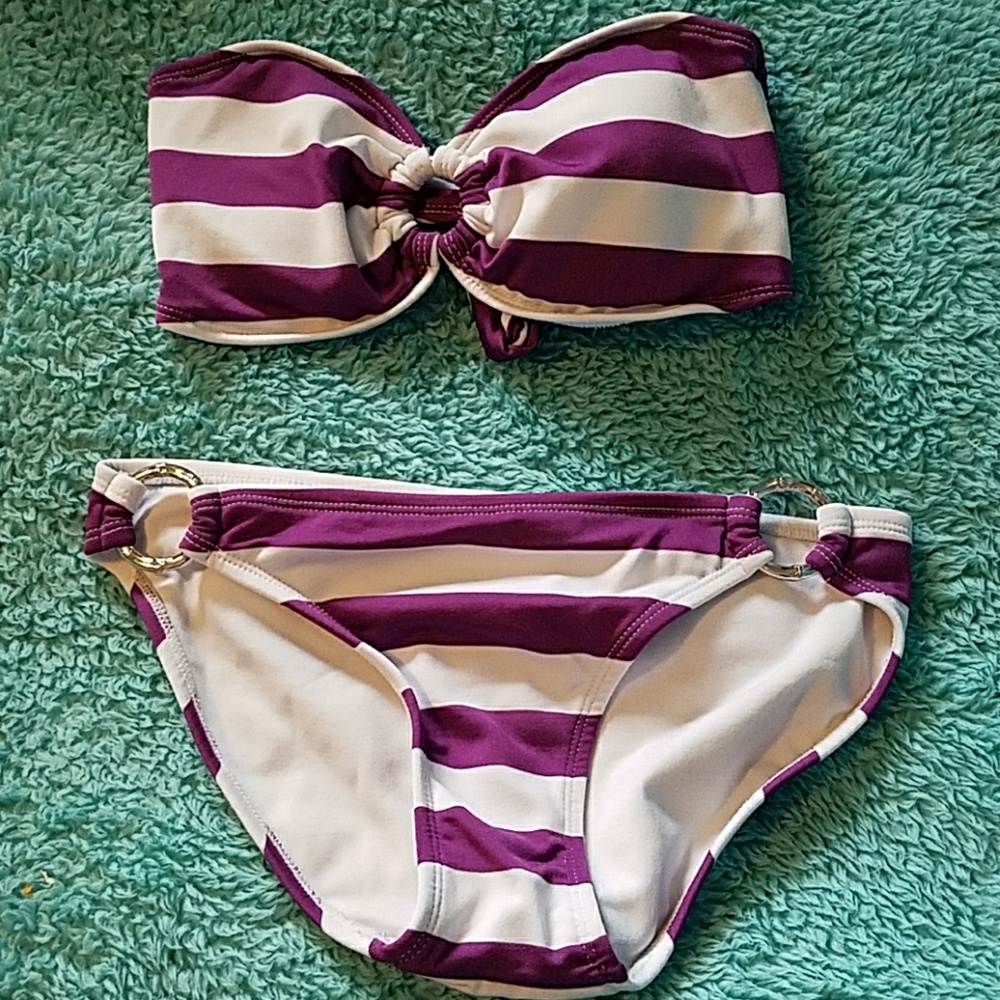 Strapless striped bikini