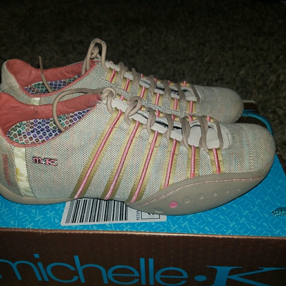 Michelle.k sneakers sz 6 - Picture 2 of 2