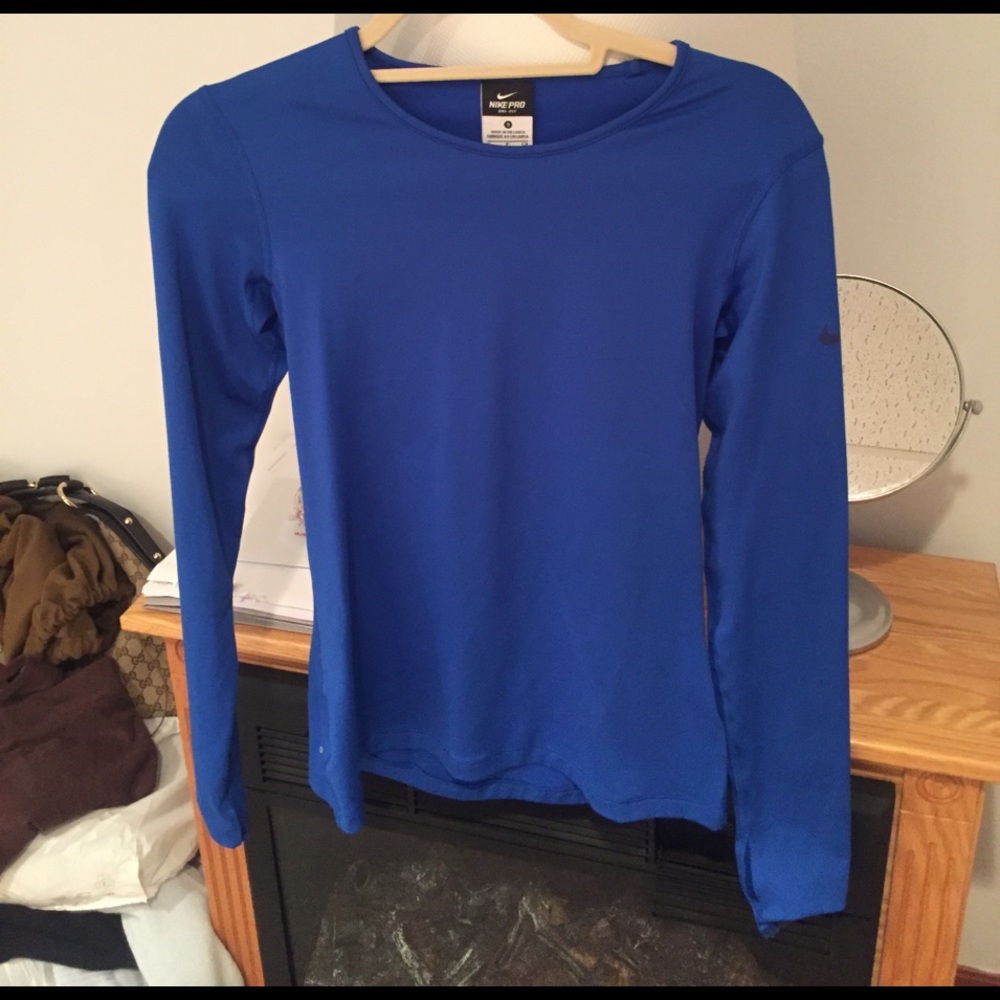 Nike pro dri fit long sleeve shirt size small