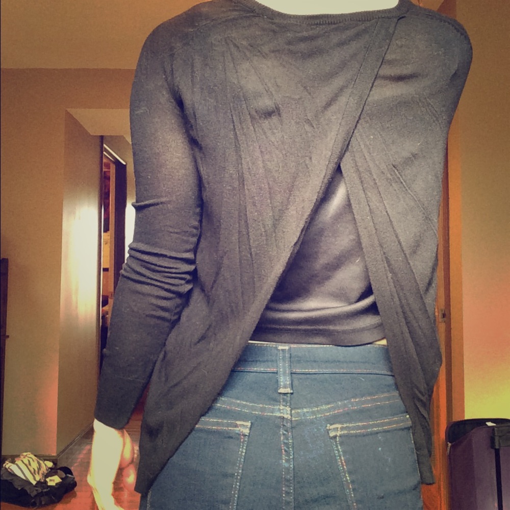 Open back long sleeve shirt