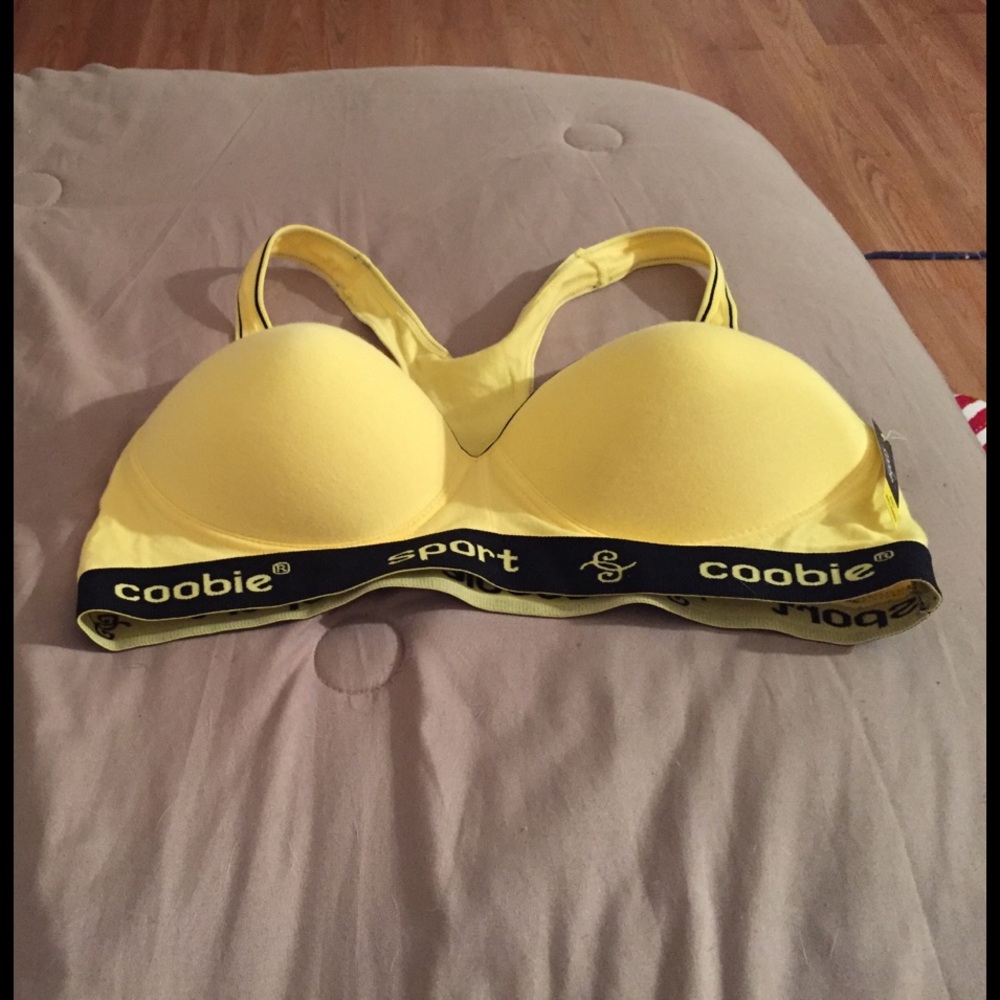 Brand new sports bra