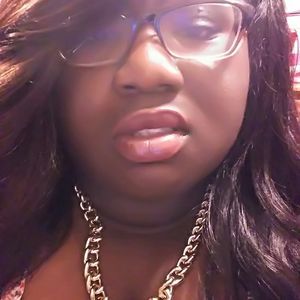 Meet your Posher, Latasha