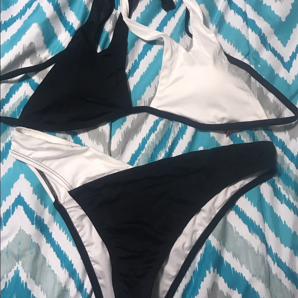VS 2 piece bathing suit...