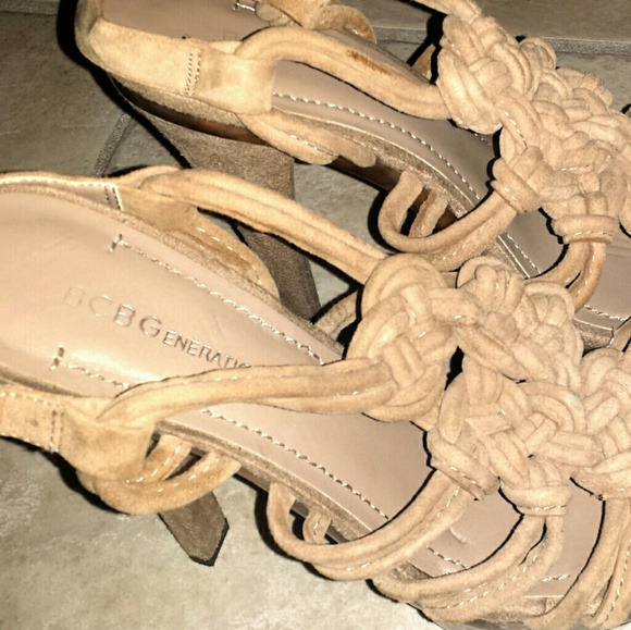 Suede BCBG MAXAZRIA HIGH HEEL PLATFOFM TANSANDALS - Picture 2 of 4