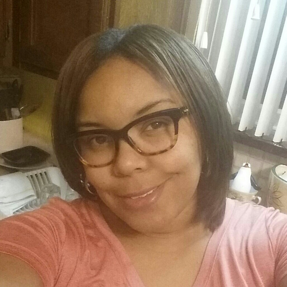 Meet your Posher, Temia