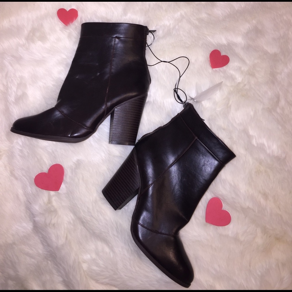 NEW! Brown Ankle Length Boots