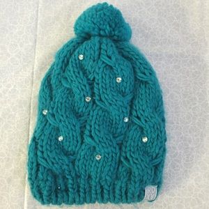 MOVING! MUST GO! ROXY beanie wool winter hat