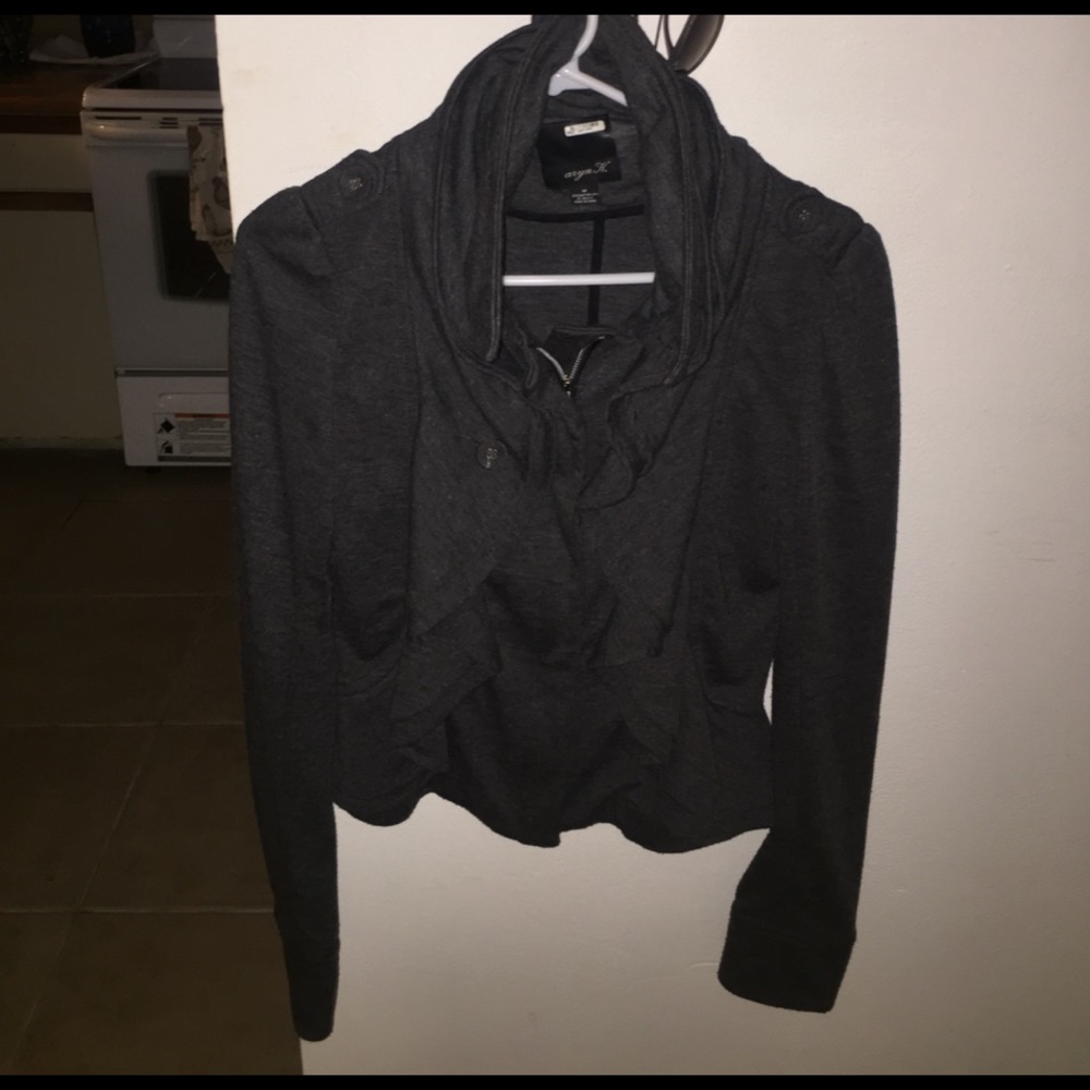 Gray jacket - Picture 2 of 4