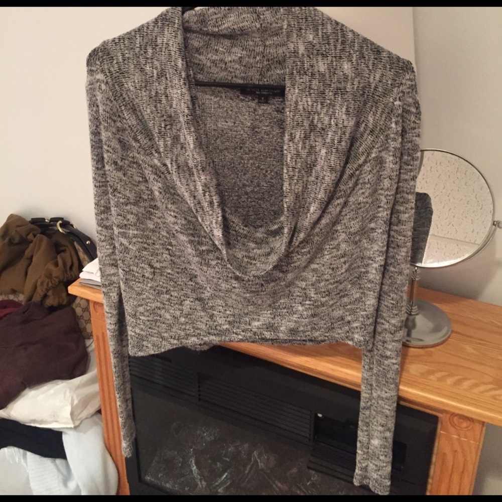 Cowl neck crop sweater top